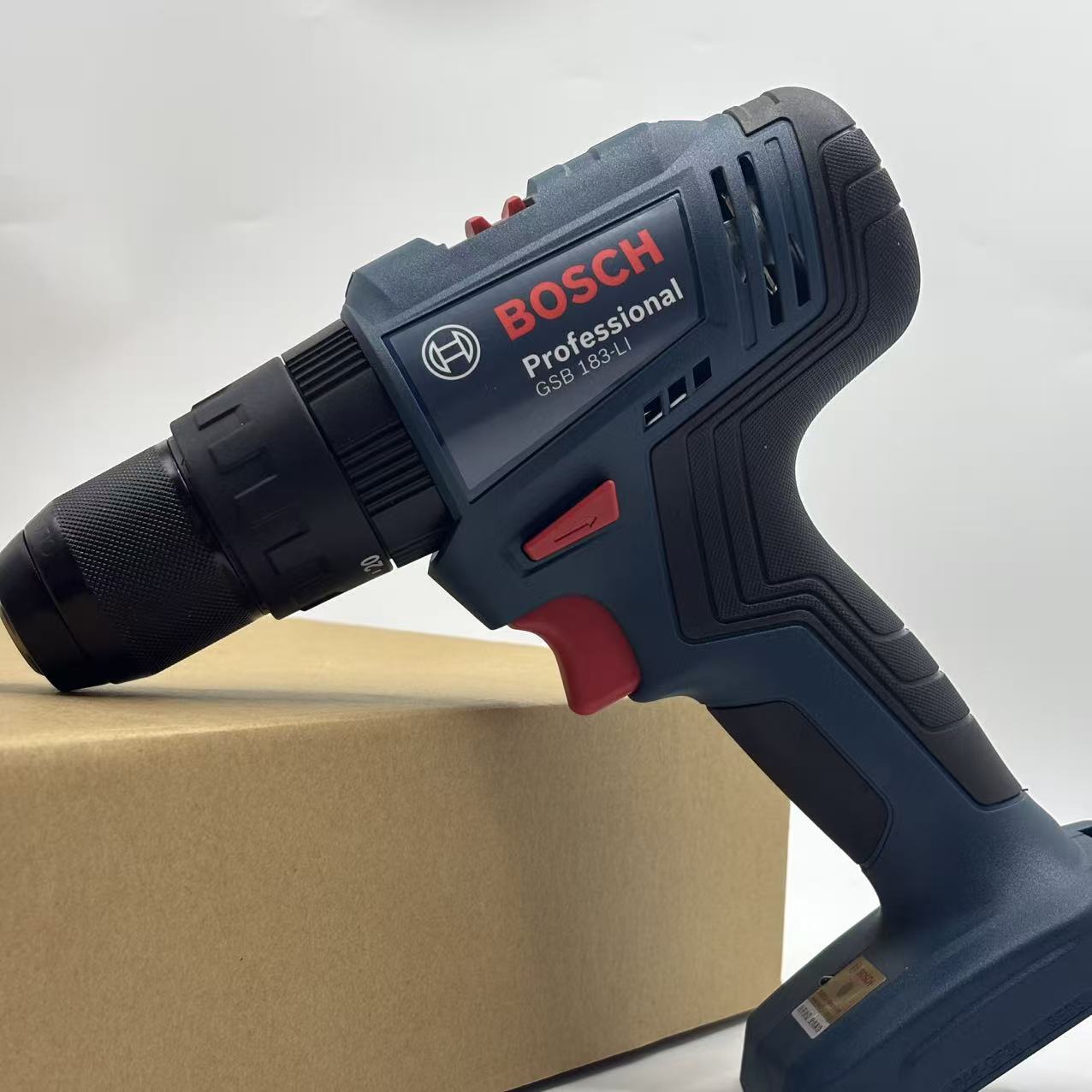 ボッシュ GSB 183-LI 18V ブラシレスインパクト - Bosch Drill Gsb 18V のレビューと価格